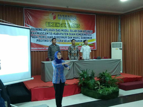 Panwaslu Gelar Bimtek Traning SAS Modul Silabi dan Aplikasi Panwascam Se-Kabupaten OKU