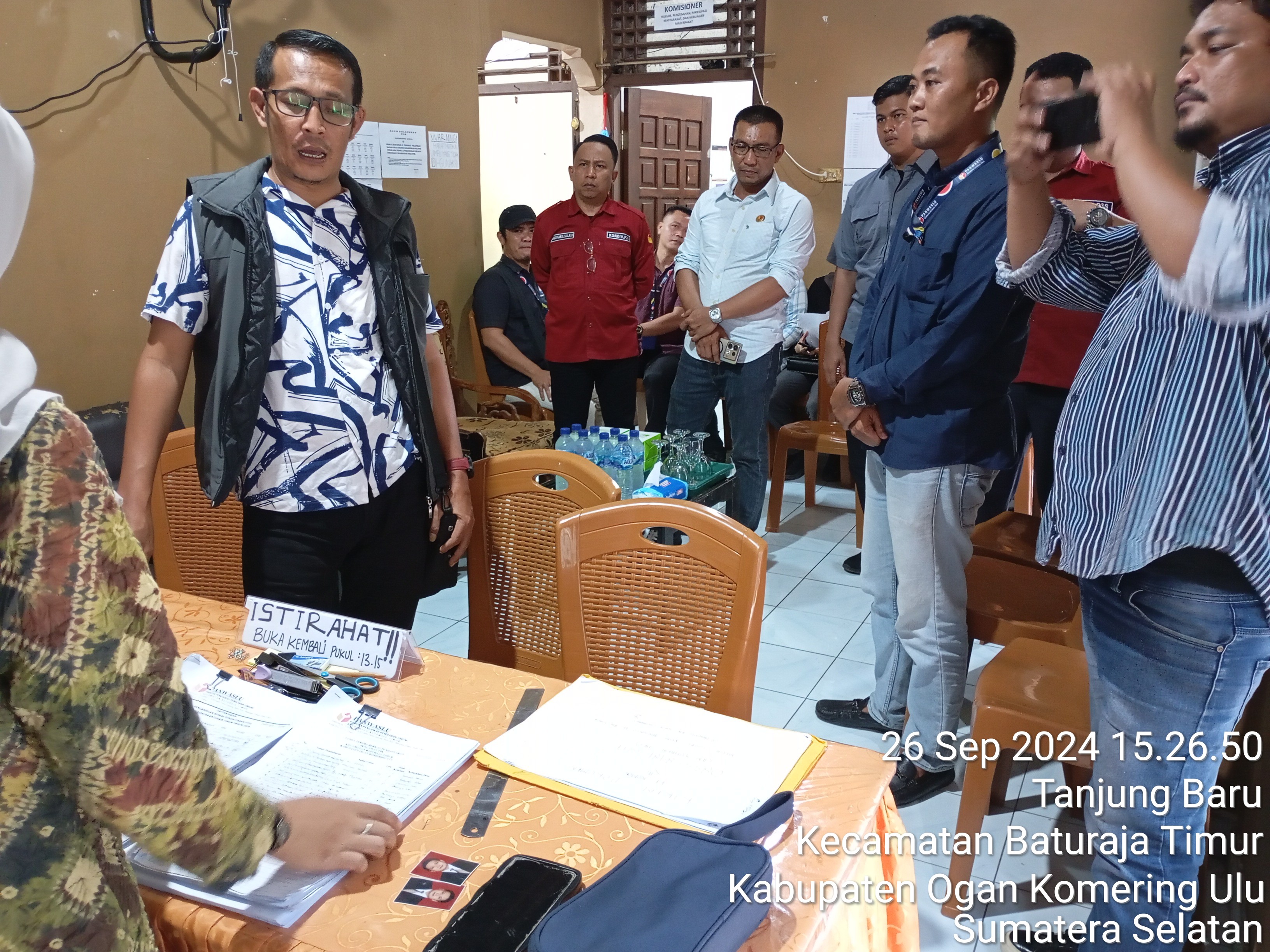 Photo Monitoring PTPS Di Panwaslu Keacamatan Baturaja Timur