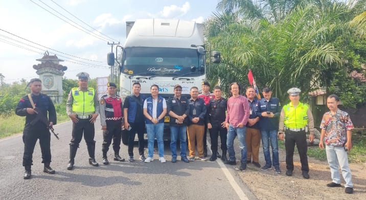 Photo Pengawalan Surat Suara Pemilihan Serentak Tahun 2024.