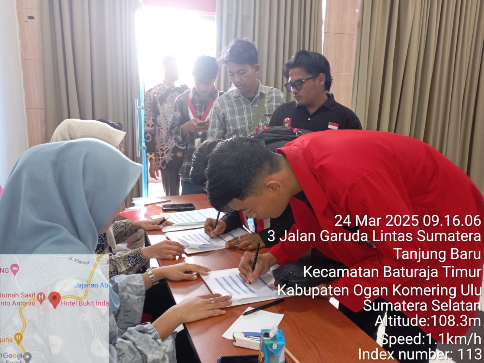 PHOTO PESERTA EVALUASI TATA KELOLAH ORGANISASI SDM DAN PENINGKATAN KAPASITAS DI BAWASLU OKU 