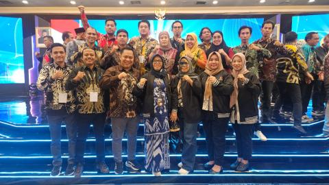 Photo Bersama Bawaslu Se Sumsel di Rapat Konsolidasi