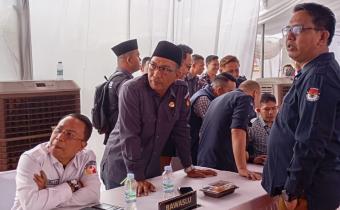 Photo Saat Melakukan Pengawasan Pendaftaran Calon Bupati YPN Dan YESS.