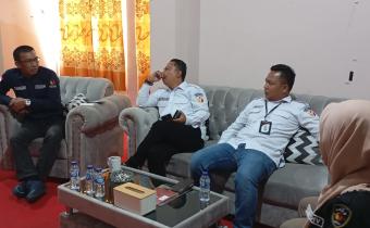 Photo Saat Rapat Dalam Kantor Titik Kerawanan pikada. 