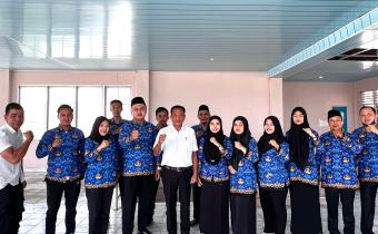 Poto Kasubbag bersama Staf Bawaslu OKU pada Upacara Hari Kesaktian Pancasila